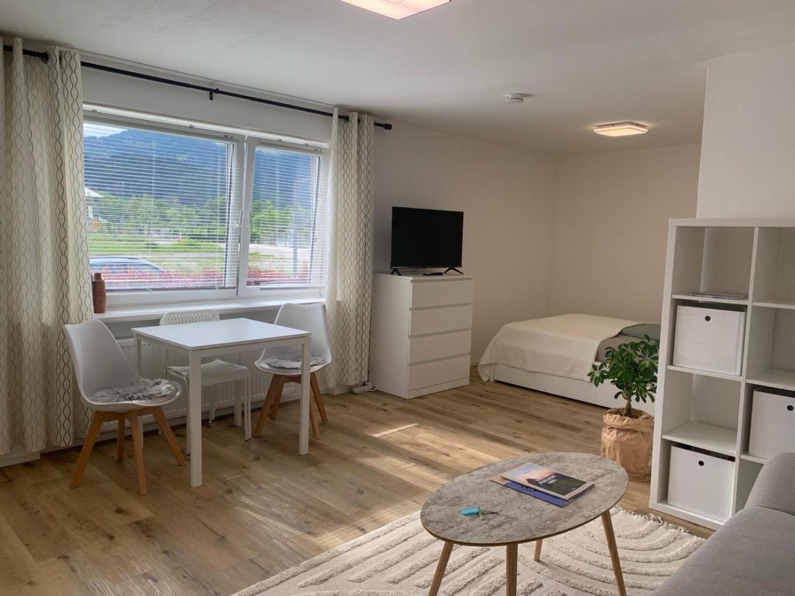 Schoene 1-Zimmer Wohnung Am Bahnhof 2 Parkplaetze ゾントホーフェン エクステリア 写真